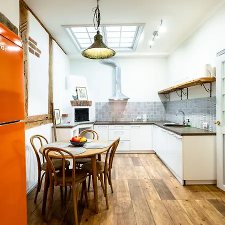 Blacksmith Old Town Daire Tallinn